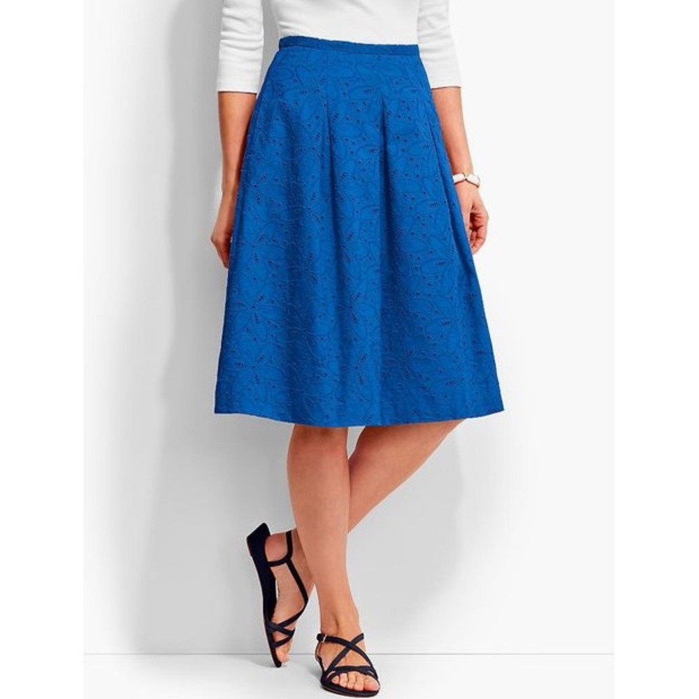 NWT Talbots Blue Daisies & Dots Eyelet Skirt